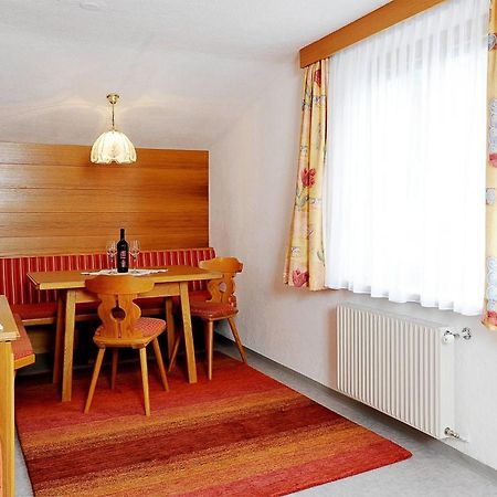 Apart Christine - Silvrettacard-Sommer Inklusive Galtur Ruang foto